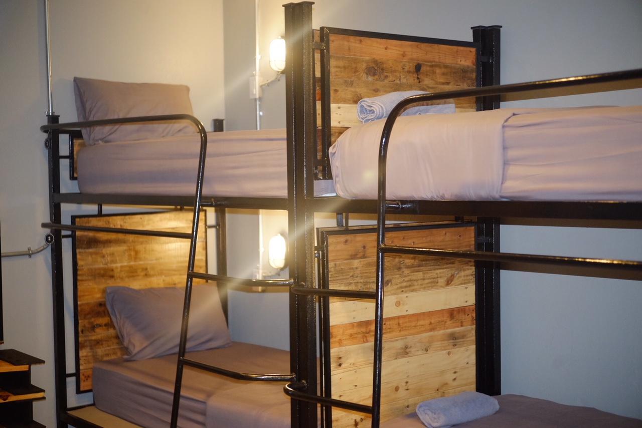 Sunny Hostel Chiangmai @Tha Pae チエンマイ エクステリア 写真