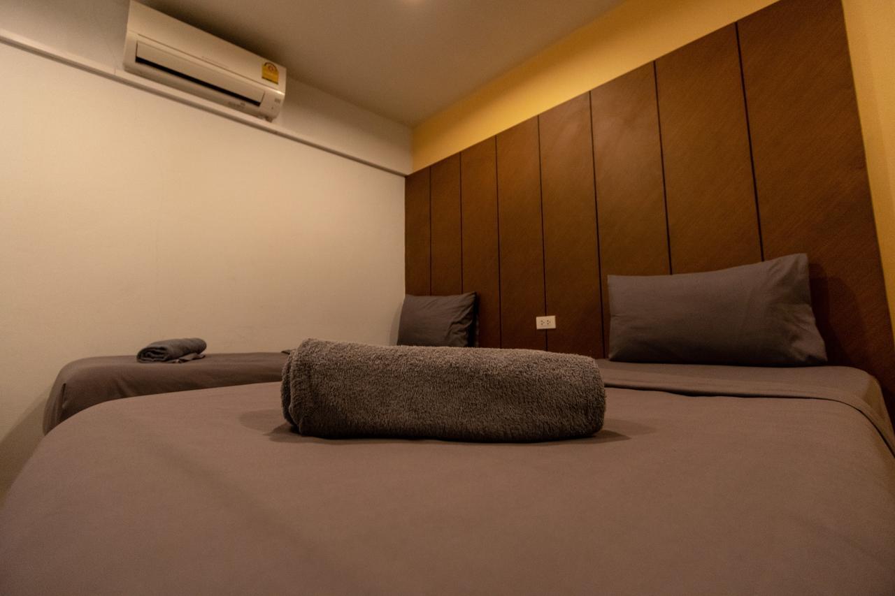 Sunny Hostel Chiangmai @Tha Pae チエンマイ エクステリア 写真